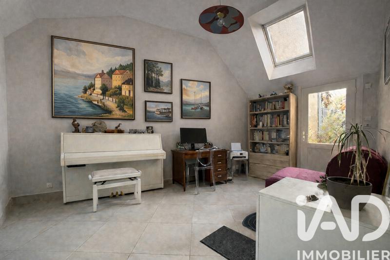 Maison - 142 m² - 6 pièces