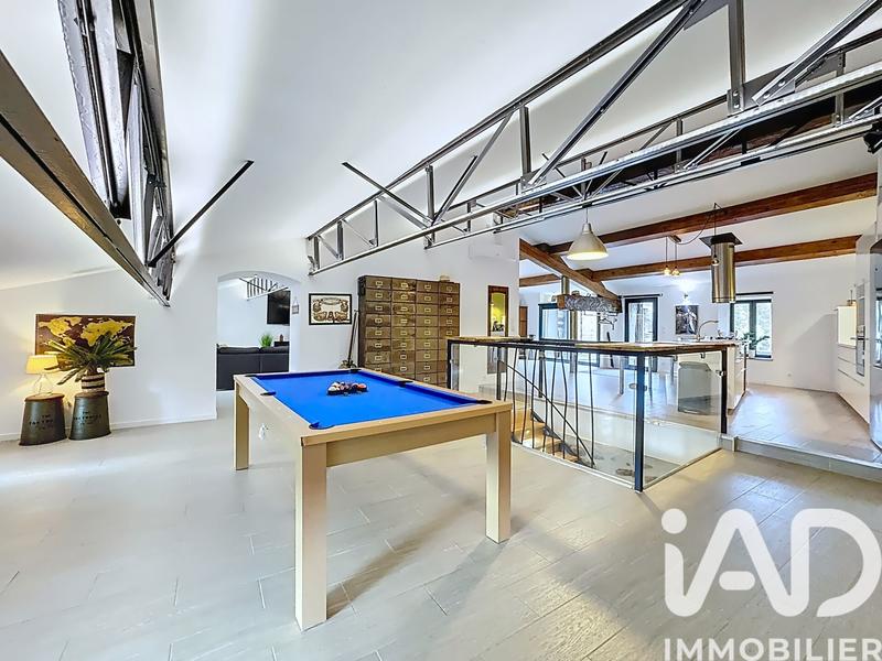 Maison - 297 m² - 7 pièces