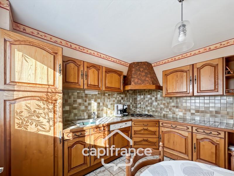 Maison - 140 m² - 8 pièces