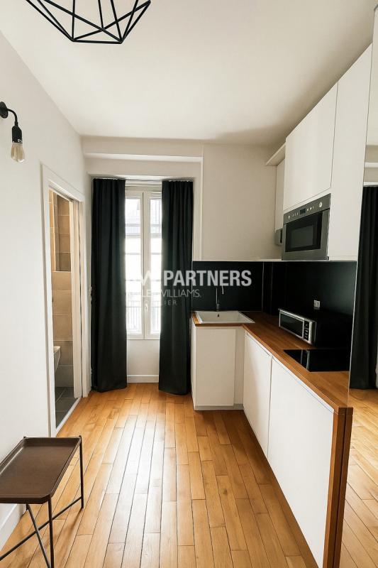 Studio - 12 m² - 1 pièce