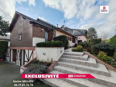 Maison - 240 m² - 7 pièces