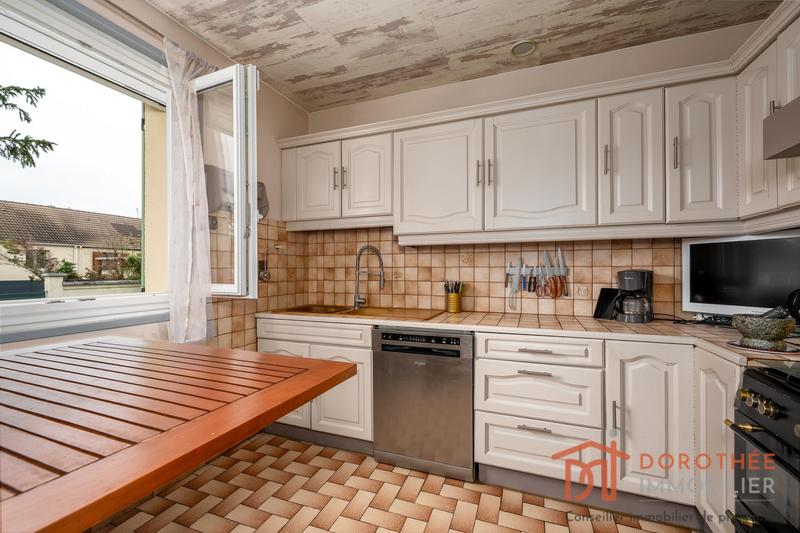 Maison - 93 m² - 6 pièces