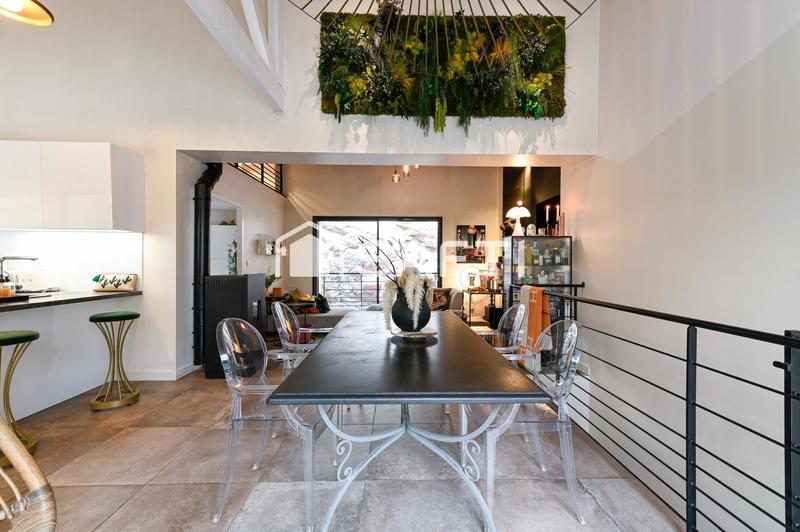 Maison - 191 m² - 7 pièces