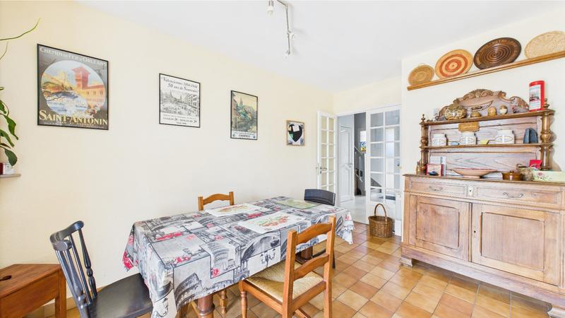 Maison - 200 m² - 6 pièces