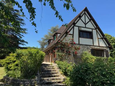 Maison - 144 m² - 5 pièces