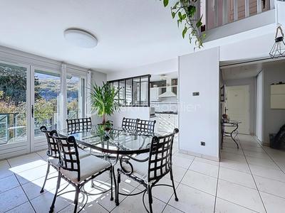 Appartement - 76 m² - 4 pièces