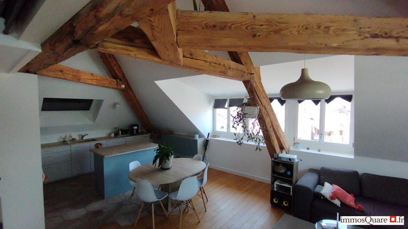 Appartement - 92 m² - 5 pièces