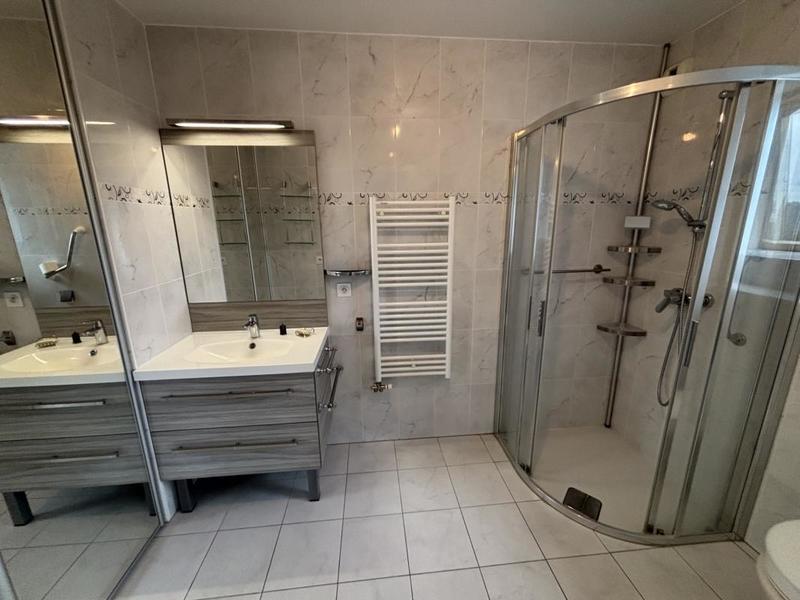 Appartement - 83 m² - 4 pièces