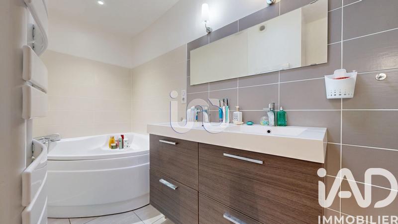 Appartement - 111 m² - 4 pièces