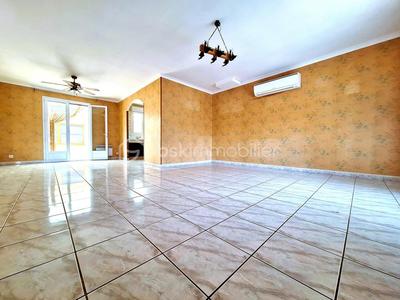 Maison traditionnelle - 137 m² - 5 pièces