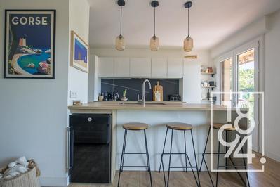 Appartement - 76 m² - 3 pièces