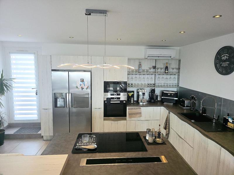 Maison - 262 m² - 9 pièces