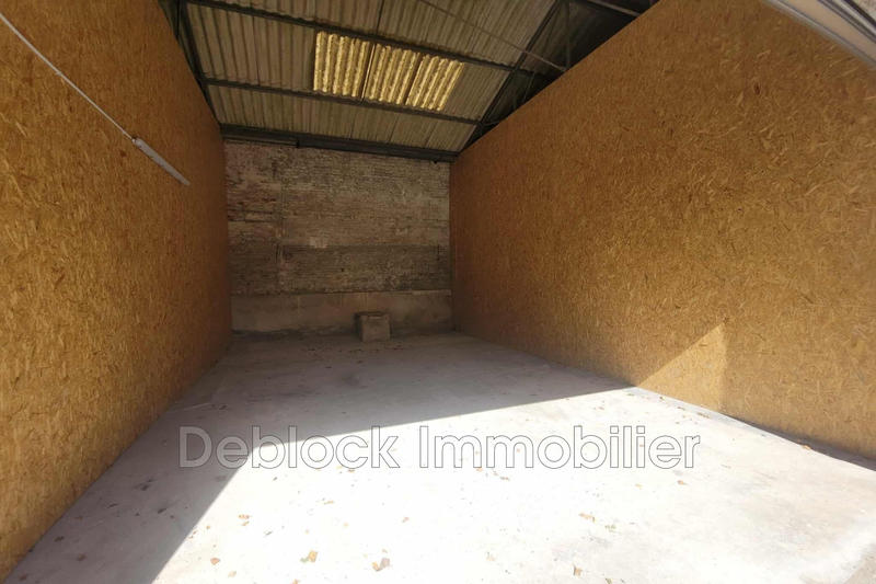 Parking / Garage - 40 m²