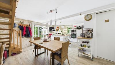 Maison - 120 m² - 5 pièces