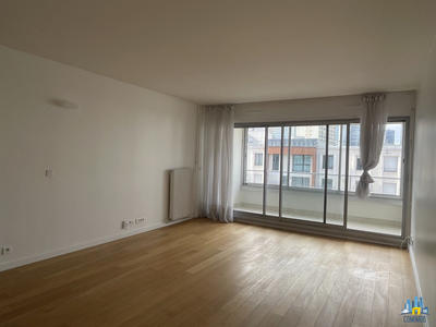 Appartement - 82 m² - 3 pièces