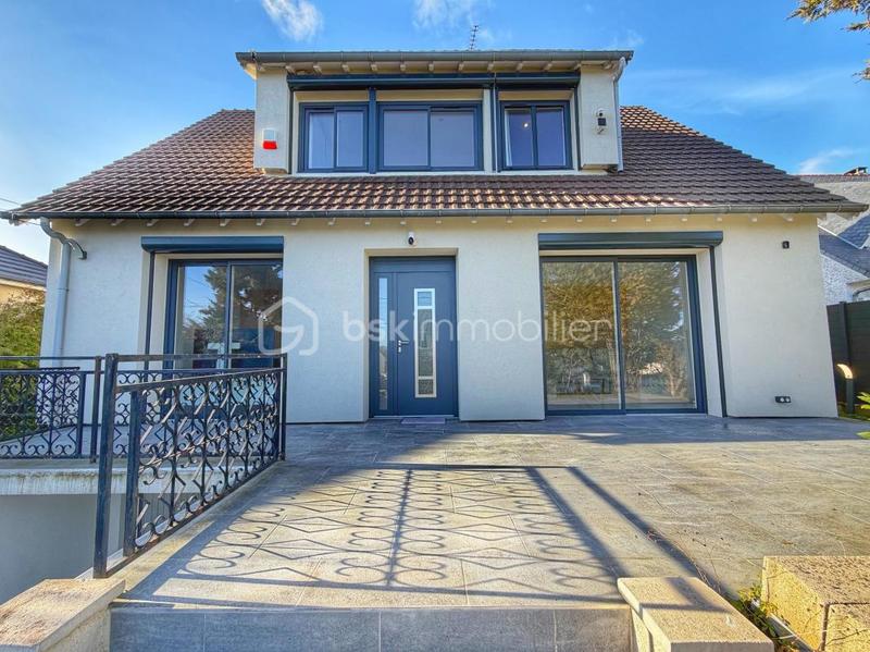 Maison - 114 m² - 7 pièces