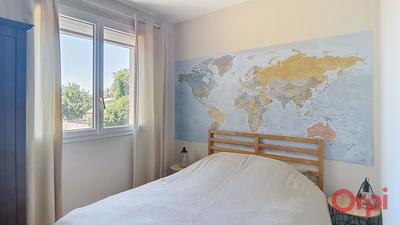 Maison - 200 m² - 8 pièces