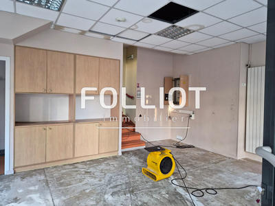 Local commercial - 115 m²