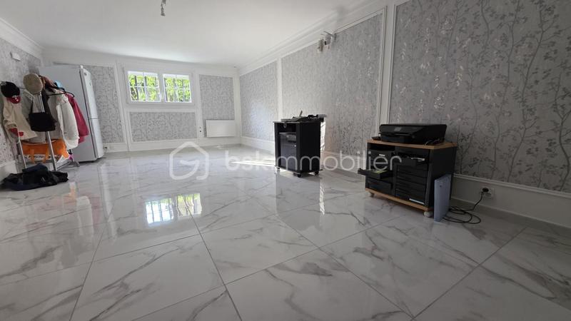 Maison - 262 m² - 8 pièces