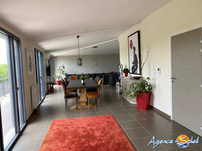 Appartement - 153 m² - 4 pièces