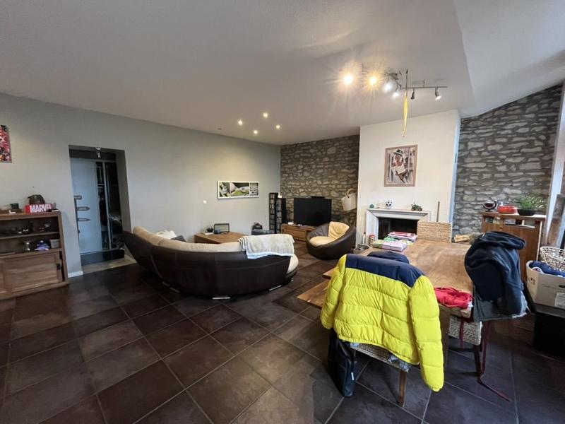 Appartement - 99 m² - 4 pièces