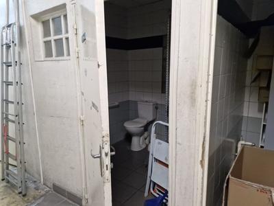 Local commercial - 715 m²