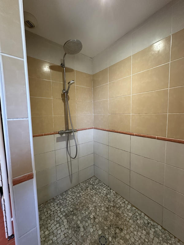 Maison - 230 m² - 7 pièces