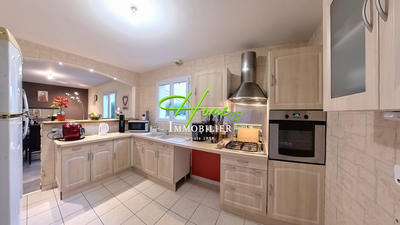 Maison - 87 m² - 5 pièces