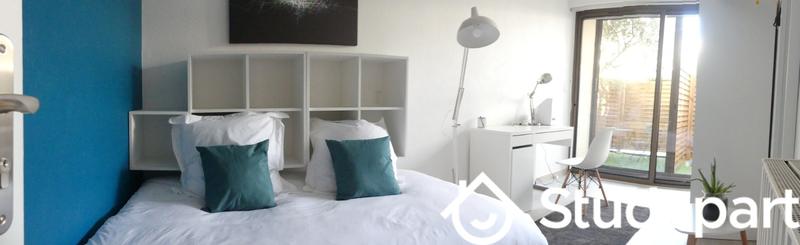 Chambre - 11 m² - 1 pièce