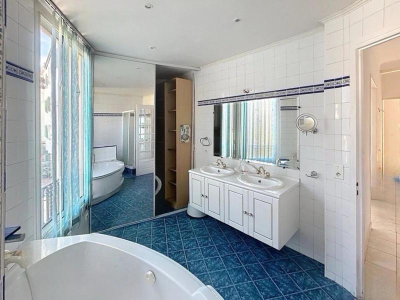 Appartement - 95 m² - 3 pièces