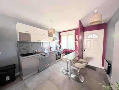 Maison - 81 m² - 4 pièces