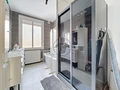 Maison - 119 m² - 6 pièces