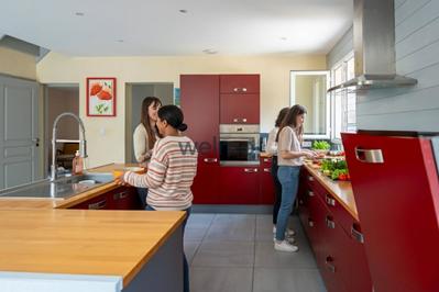 Maison - 230 m² - 7 pièces