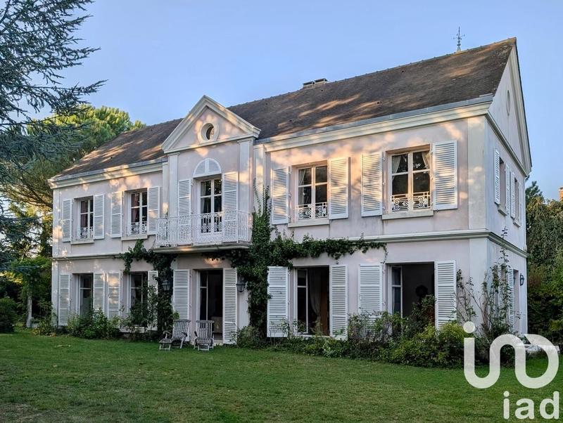 Maison de maîtres - 350 m² - 8 pièces