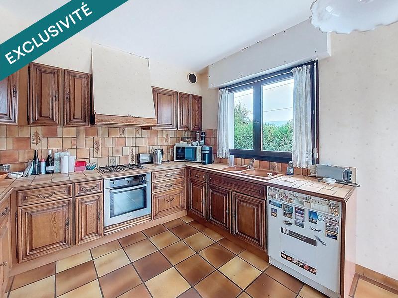 Maison - 201 m² - 7 pièces