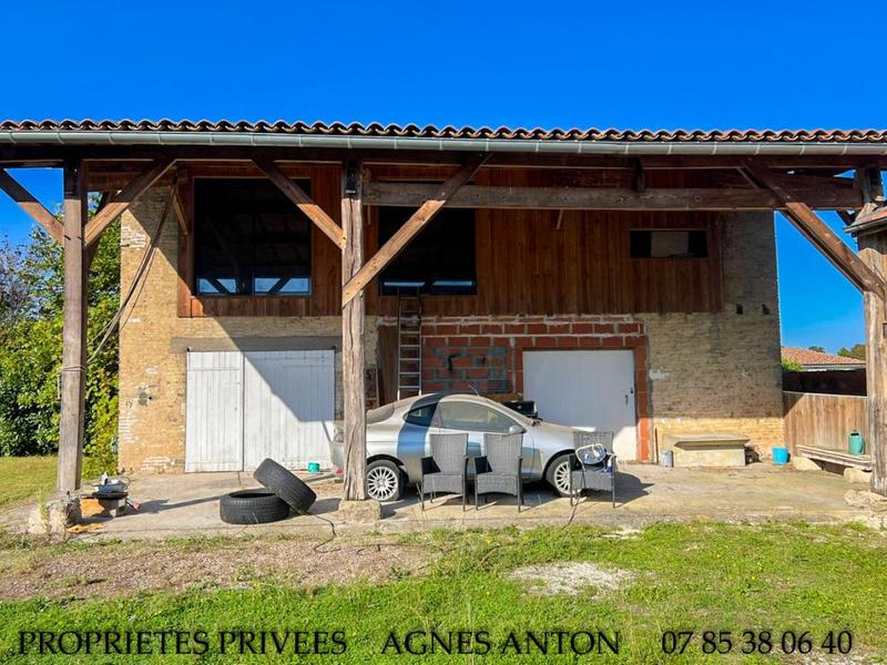 Maison - 225 m² - 8 pièces