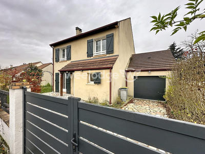 Maison - 108 m² - 6 pièces