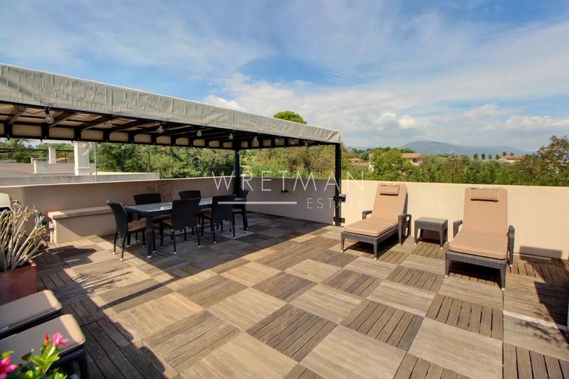 Villa - 100 m² - 5 pièces