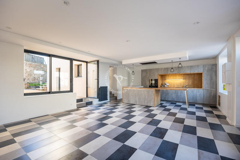 Maison ancienne - 193 m² - 9 pièces