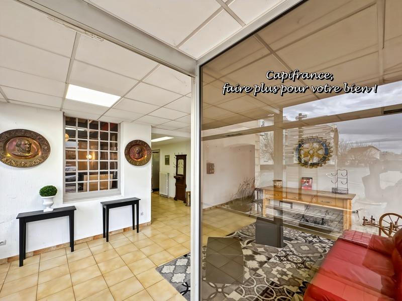 Maison - 530 m² - 13 pièces