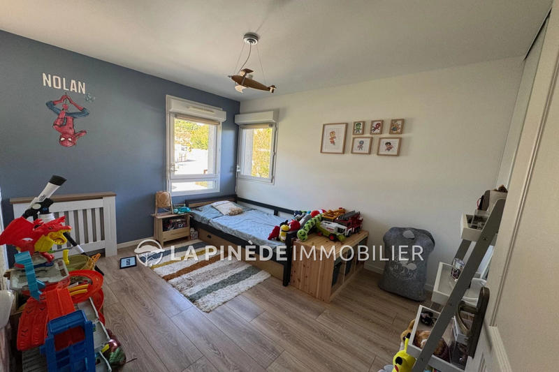 Appartement - 83 m² - 4 pièces