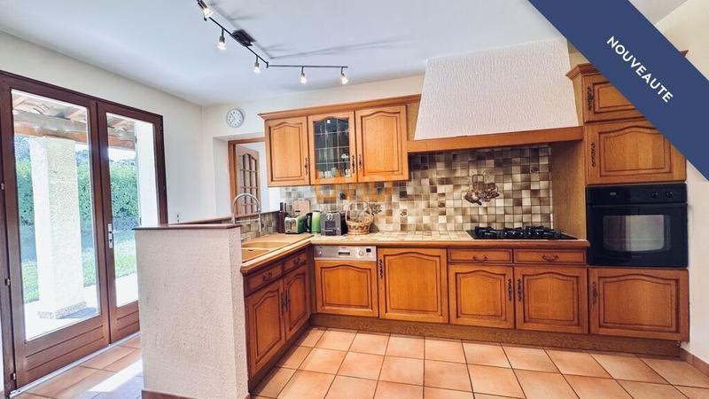 Villa - 143 m² - 6 pièces