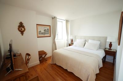 Maison - 404 m² - 9 pièces