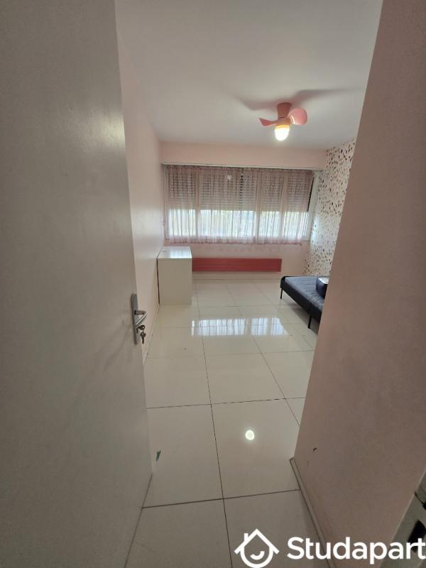 Chambre - 12 m² - 1 pièce