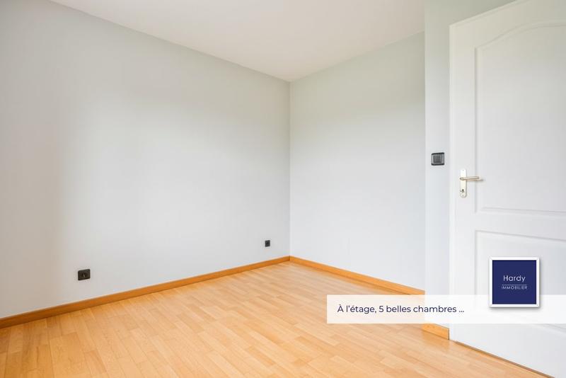 Maison - 168 m² - 7 pièces