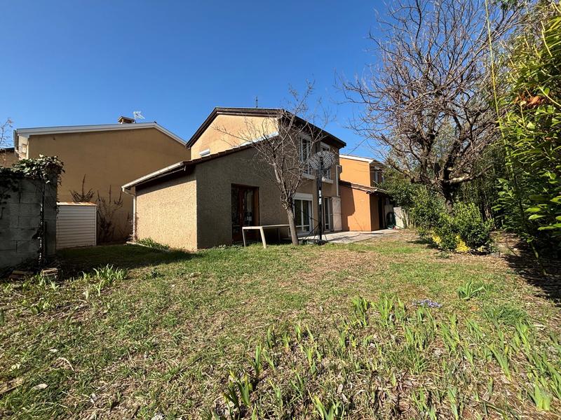 Maison traditionnelle - 108 m² - 5 pièces