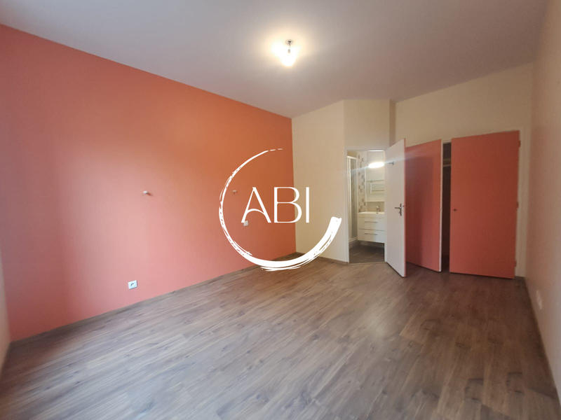 Appartement - 85 m² - 3 pièces