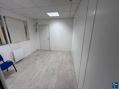 Local commercial - 595 m²