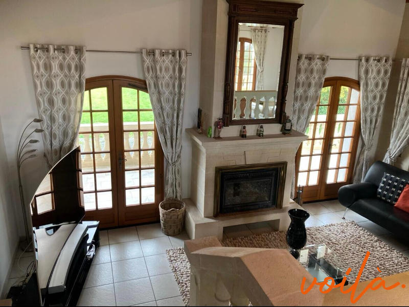 Maison - 200 m² - 4 pièces