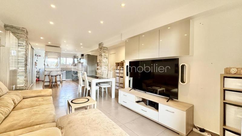 Appartement - 65 m² - 3 pièces